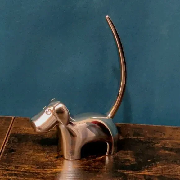 Ring Holder Silver Tone Puppy Dog Rhinestone Eyes Long Tail - Picture 3 of 4